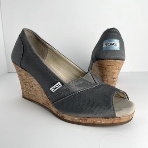 TOMS Juniper 8.5 Peep Toe Wedge Shoes